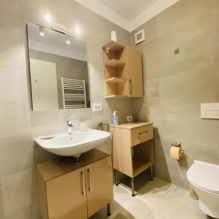 Uno Double Studio Coresi With Balcony City View * Брашов